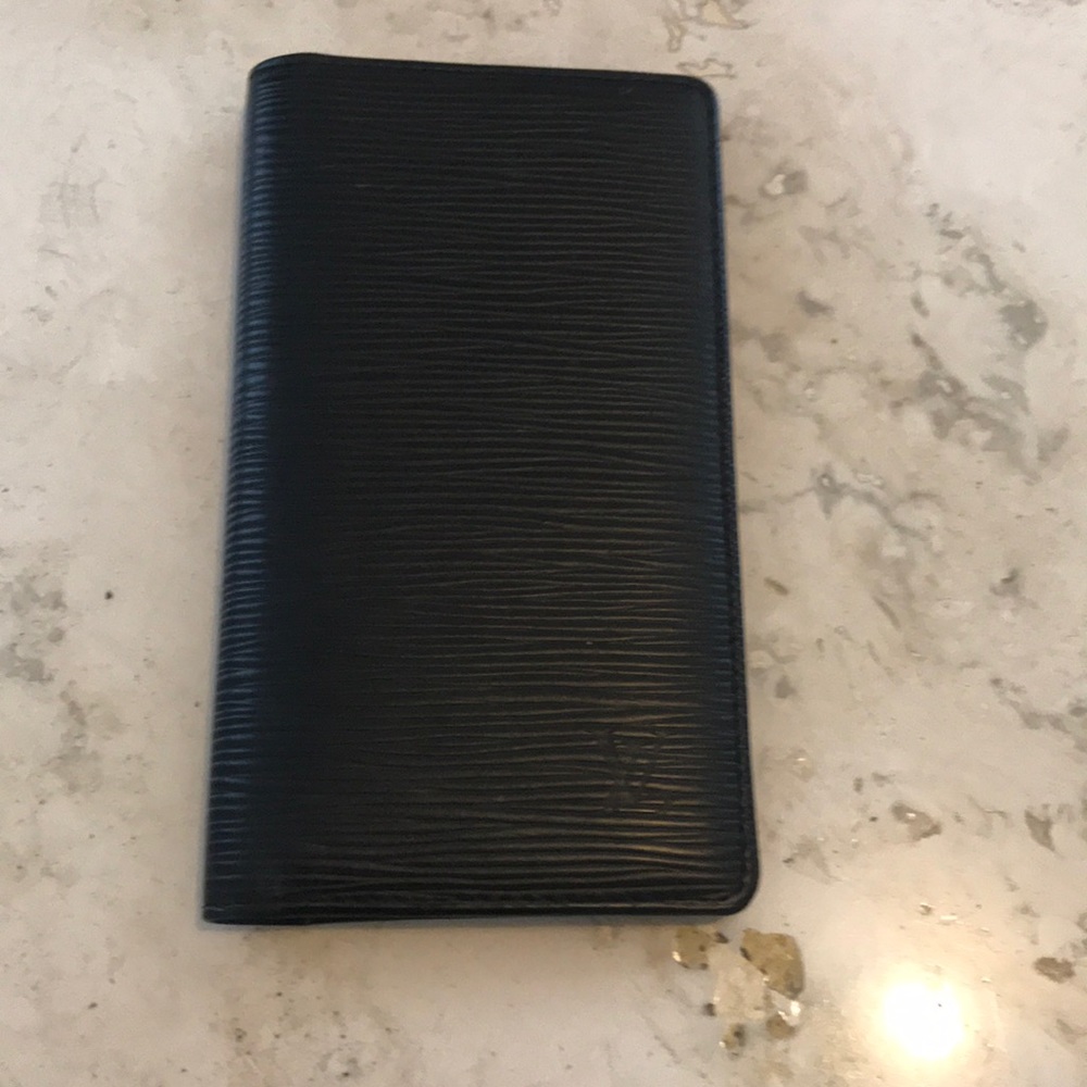 Leather checkbook holder